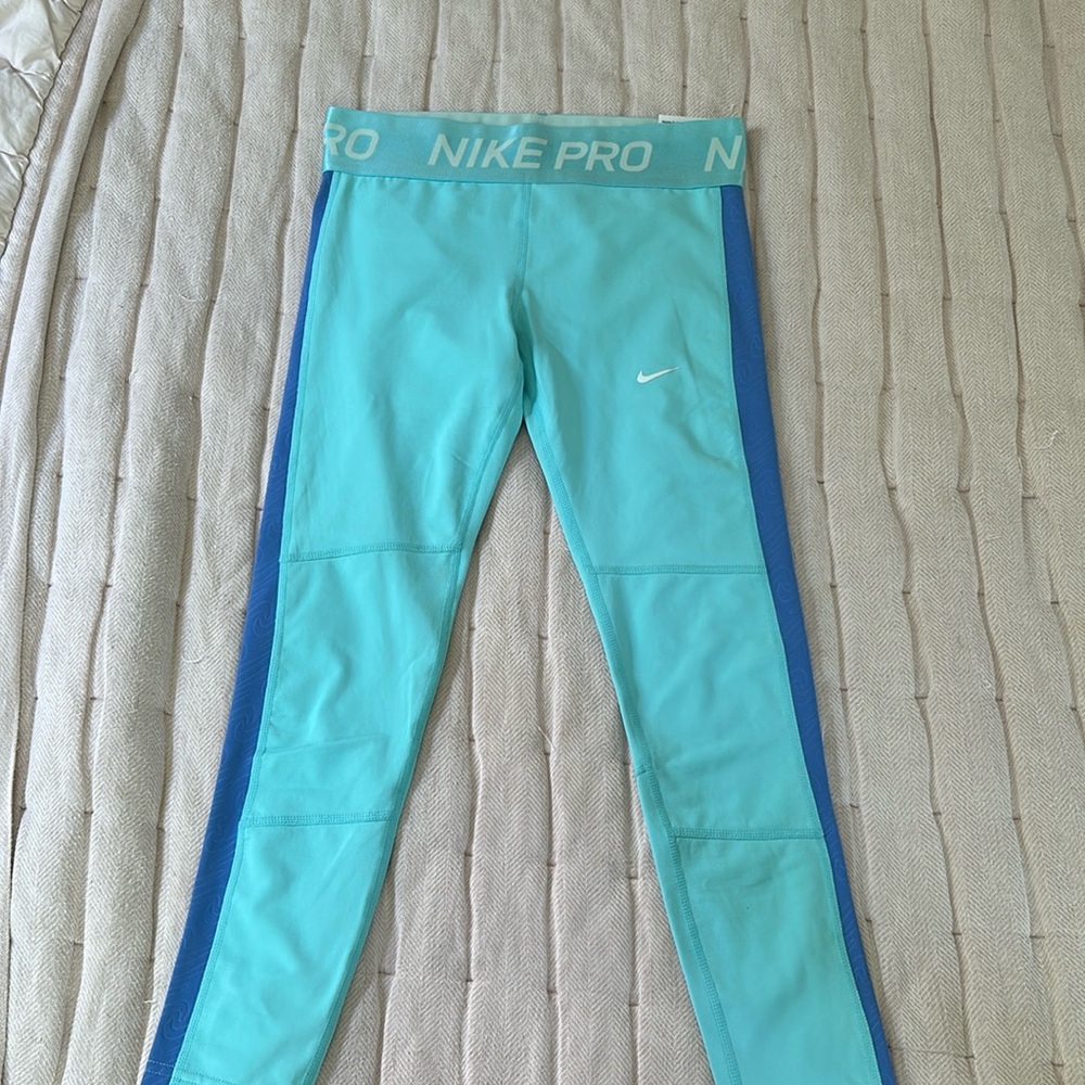 Nike Pro Dry-Fit girls leggings size M
